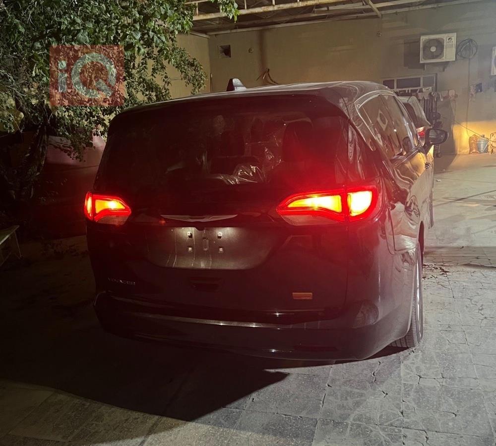 كرايسلر جراند فوياجر